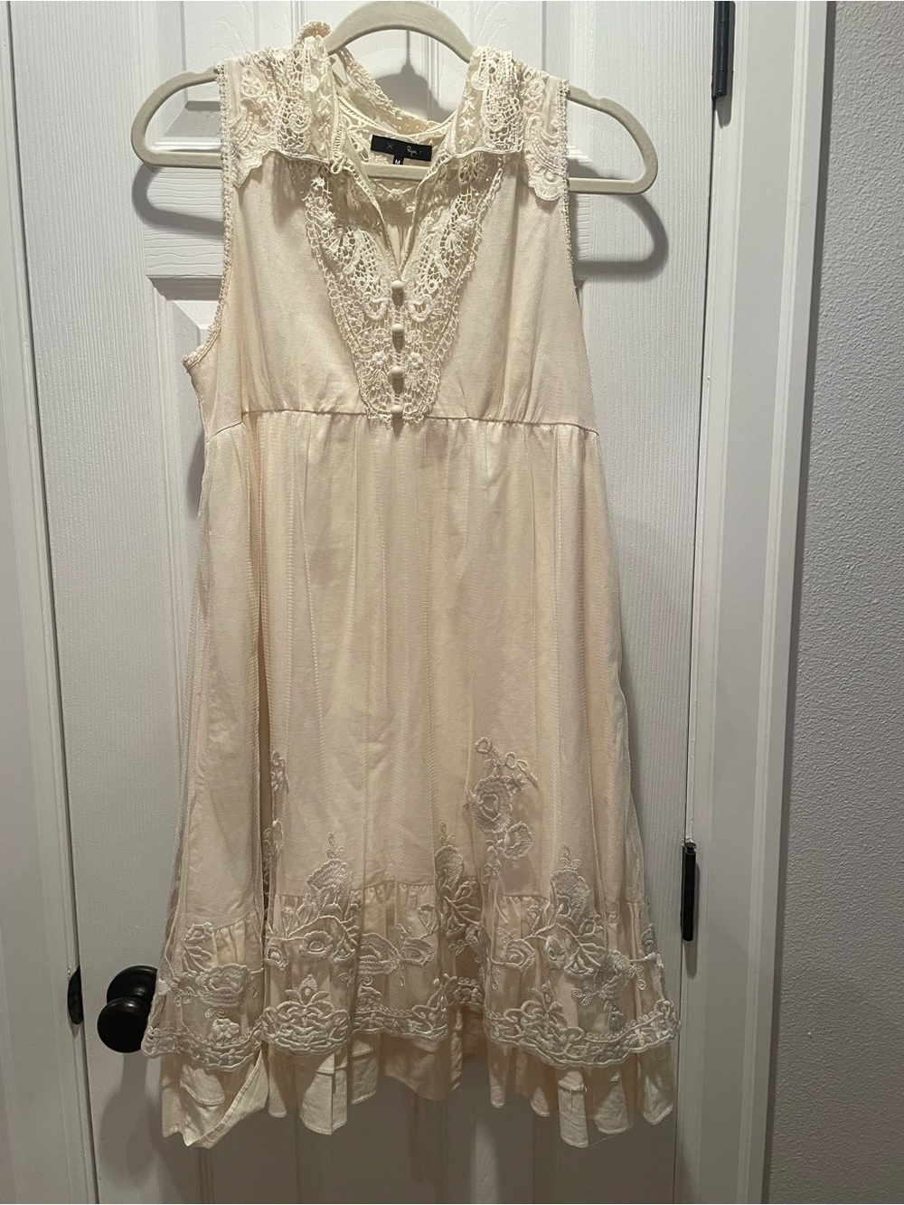 Ryu Anthropologie Cream Sleeveless Midi Dress with Lace Trim